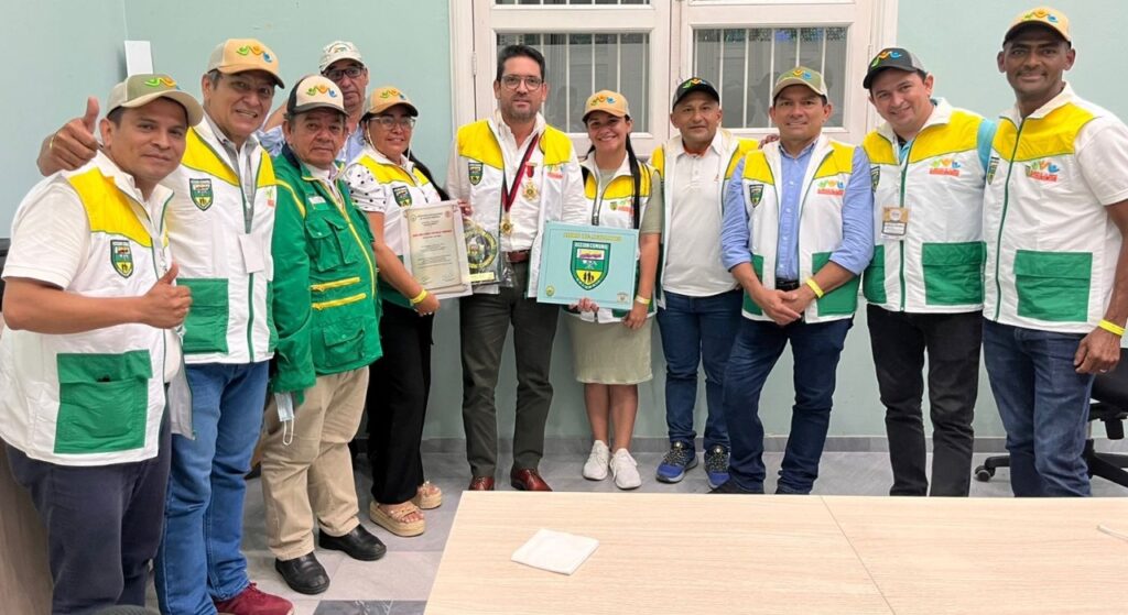 Acción Comunal de Colombia condecora al Gobernador del Meta