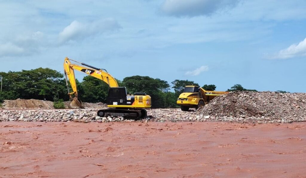 Obras de mitigación en los ríos Guatiquía y Guayuriba no se detienen: Gobernación