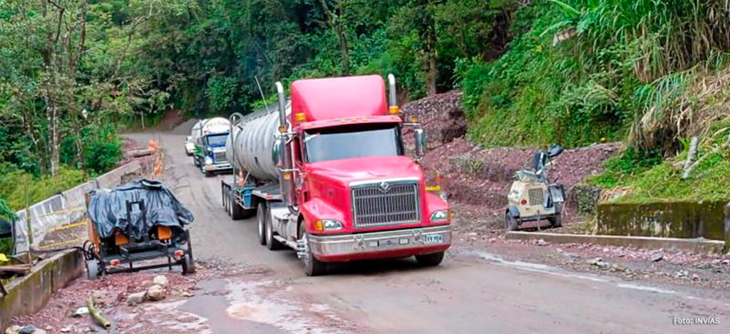 Invías habilitó paso para todo tipo de vehículos en el km 83+500 (sector Pipiral) de antigua vía al llano