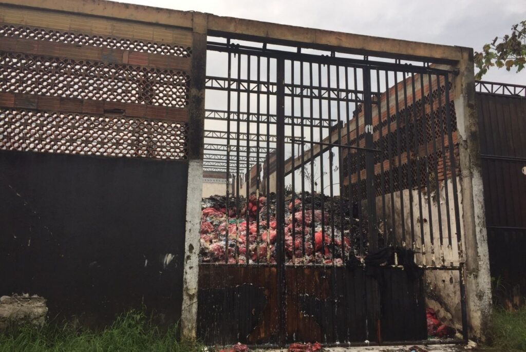Se incendió una bodega de residuos hospitalarios en Villavicencio