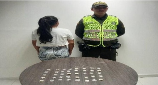 Policía Metropolitana de Villavicencio capturó una mujer con 80 gramos de bazuco