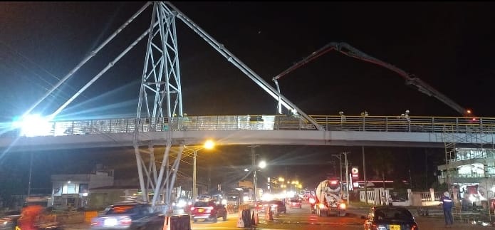 Puente construido en Samán de la Rivera, facilita movilidad en la comuna nueve