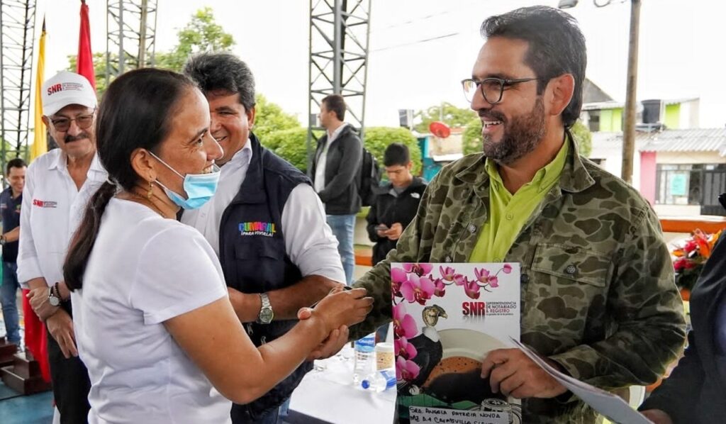 Otras 700 familias llaneras son felices al ser propietarias de sus viviendas